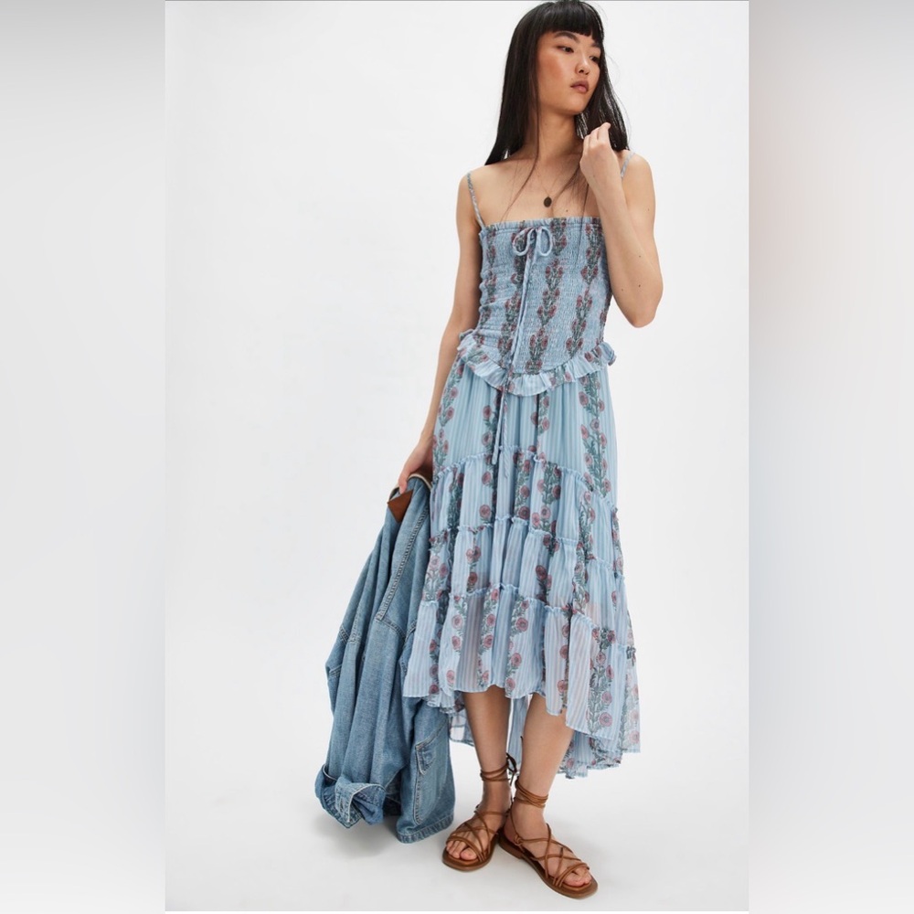 FREE PEOPLE Alejandra Midi Dress Soft Blue Combo Floral Drop waist tiered M - Picture 2 of 16